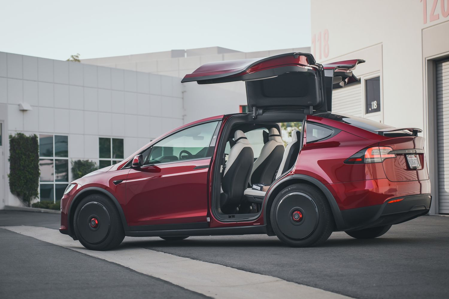 What Are Tesla Wheel Covers and Why Drivers Use Them