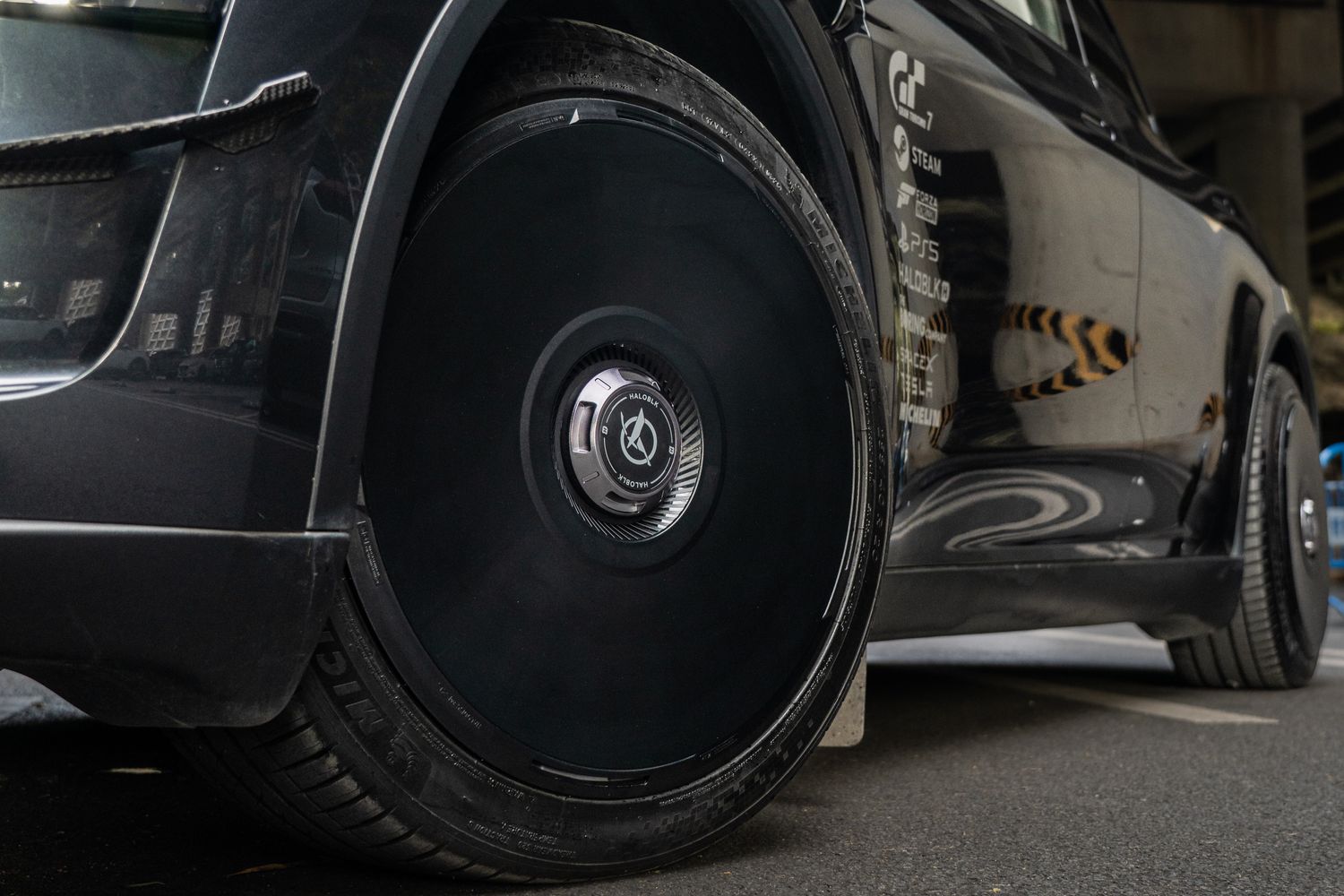 Tesla Model 3 OEM Wheel Covers vs Aftermarket: Which Is Better?