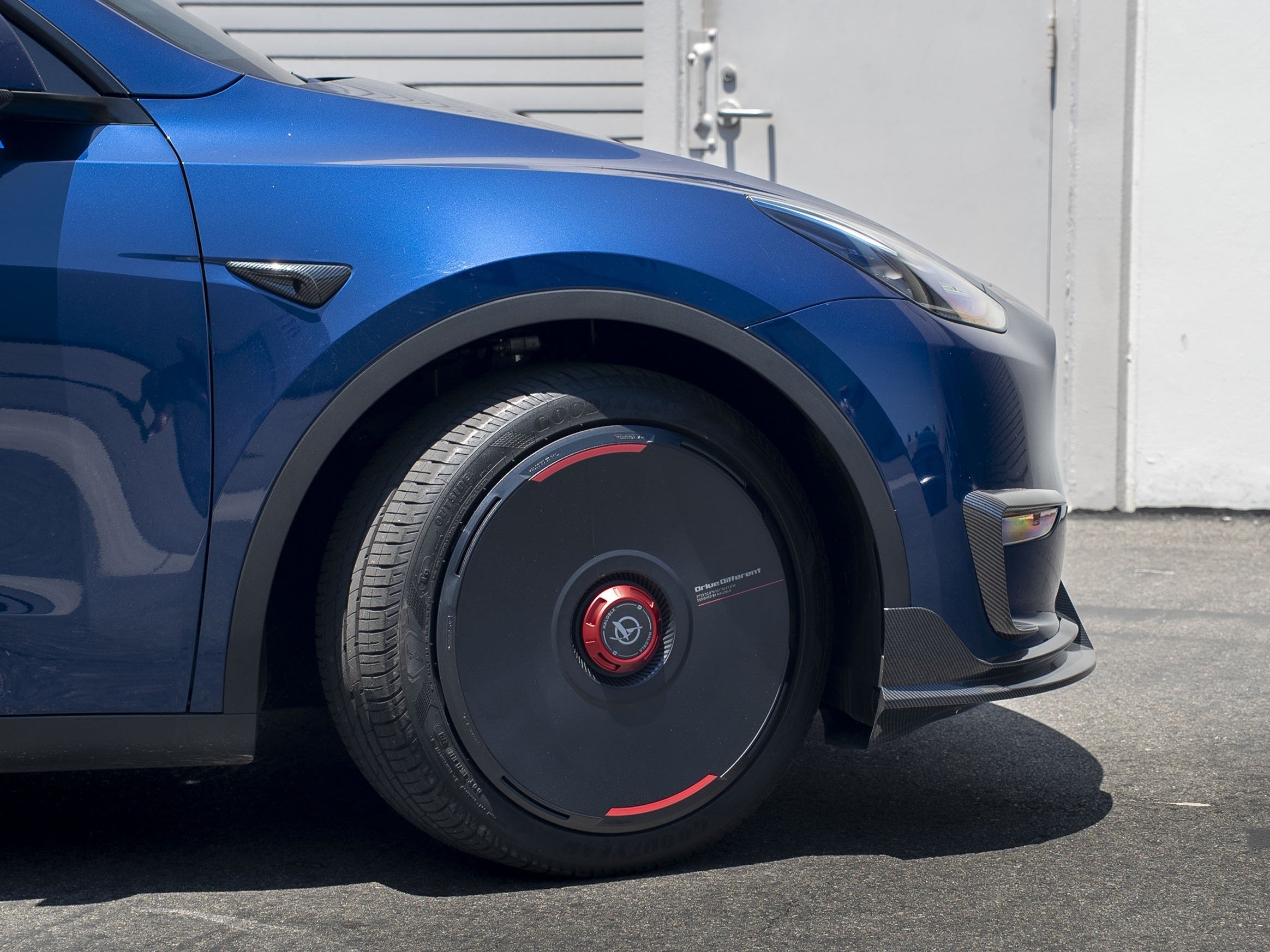 Wheel Covers vs Wheel Repair Costs for Model 3: Which One Makes More Sense?