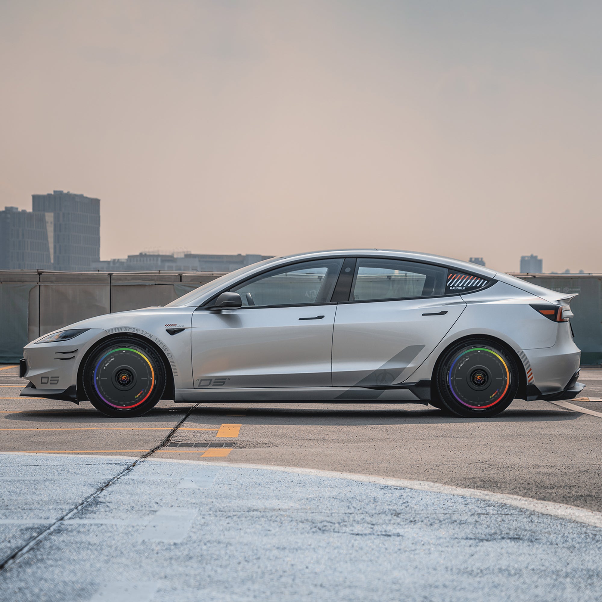 HALODISC 2 Wheel Covers for Tesla Model 3 Highland 20" Warp Wheels丨Rainbow Road