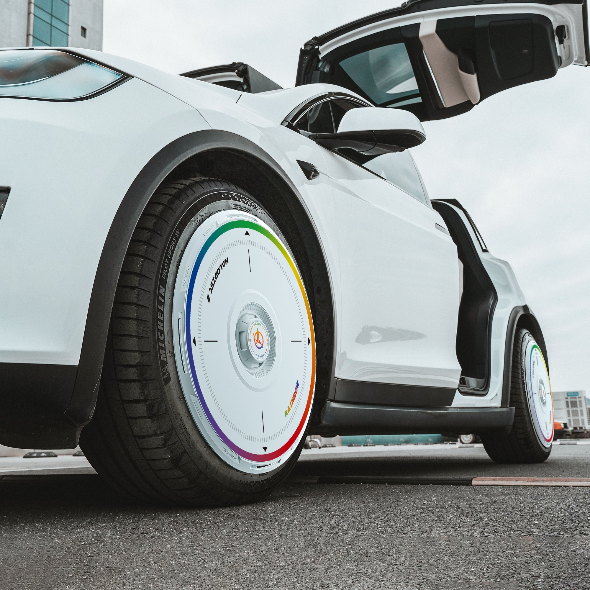 HALODISC 2 Wheel Covers for Tesla Model X 2016-2020 20" Staggered Wheels丨Rainbow Road