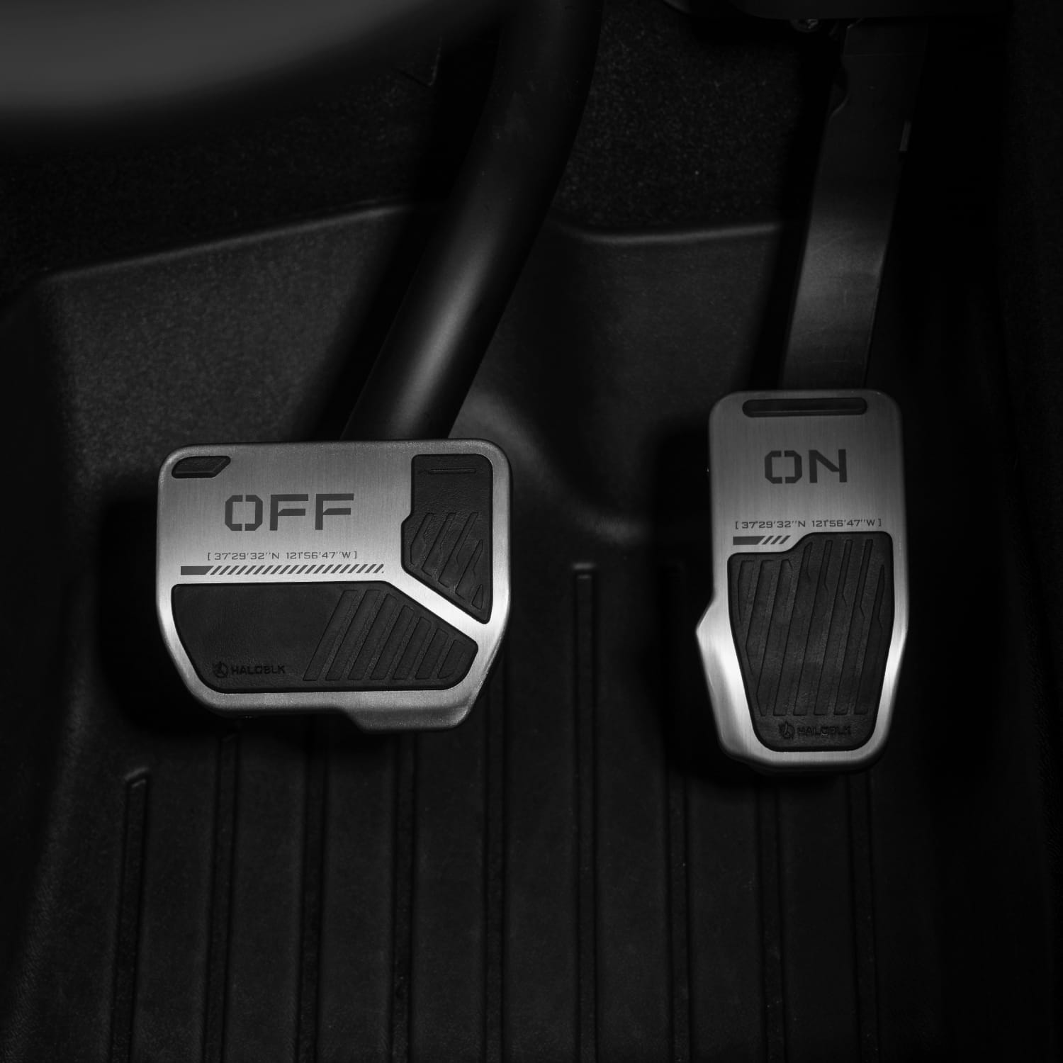 Alloy Pedals 2 for Tesla | Toy Switch - HALOBLK Store - 2