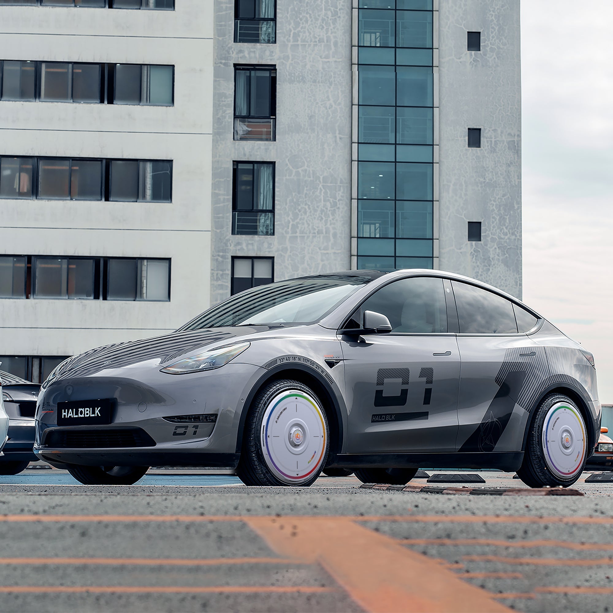 HALODISC 2 Wheel Covers for Tesla Model Y 21" Überturbine Wheels丨Rainbow Road - HALOBLK Store
