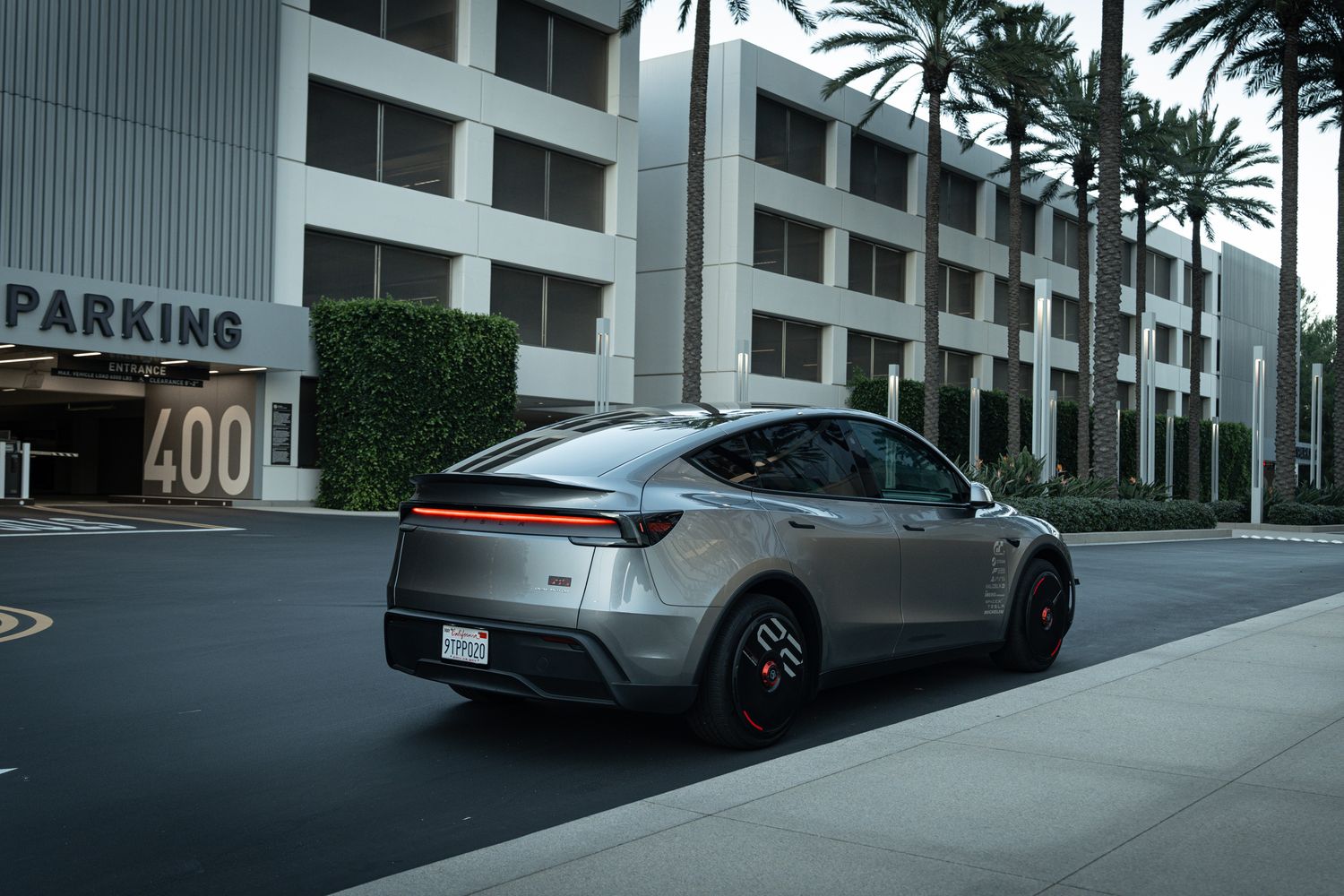 Tesla Model Y Wheel Covers: Complete Buying Guide