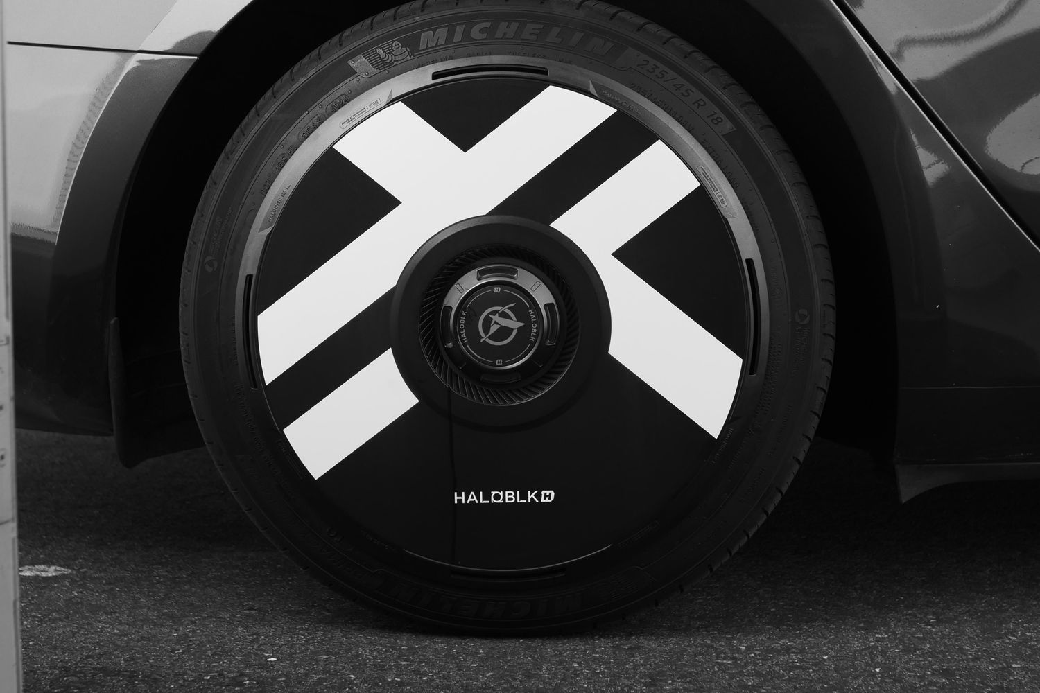 Tesla Wheel Covers Explained for First-Time Owners