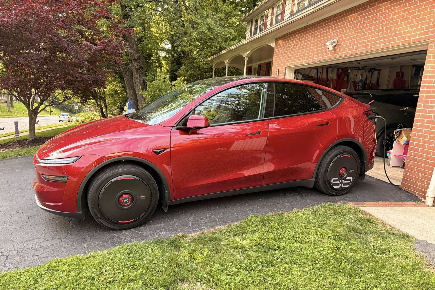 Are Tesla Wheel Covers Worth It? Style, Protection, and Range Explained