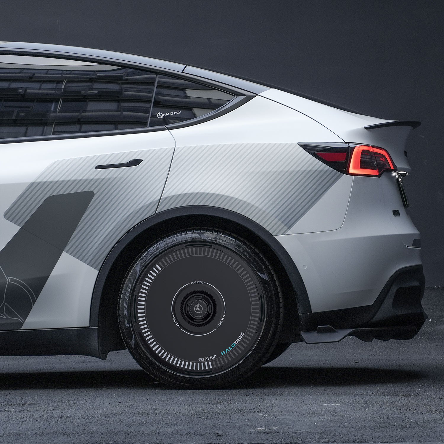 HALODISC 2 Wheel Covers for Tesla Model Y 21" Überturbine Wheels丨Charging