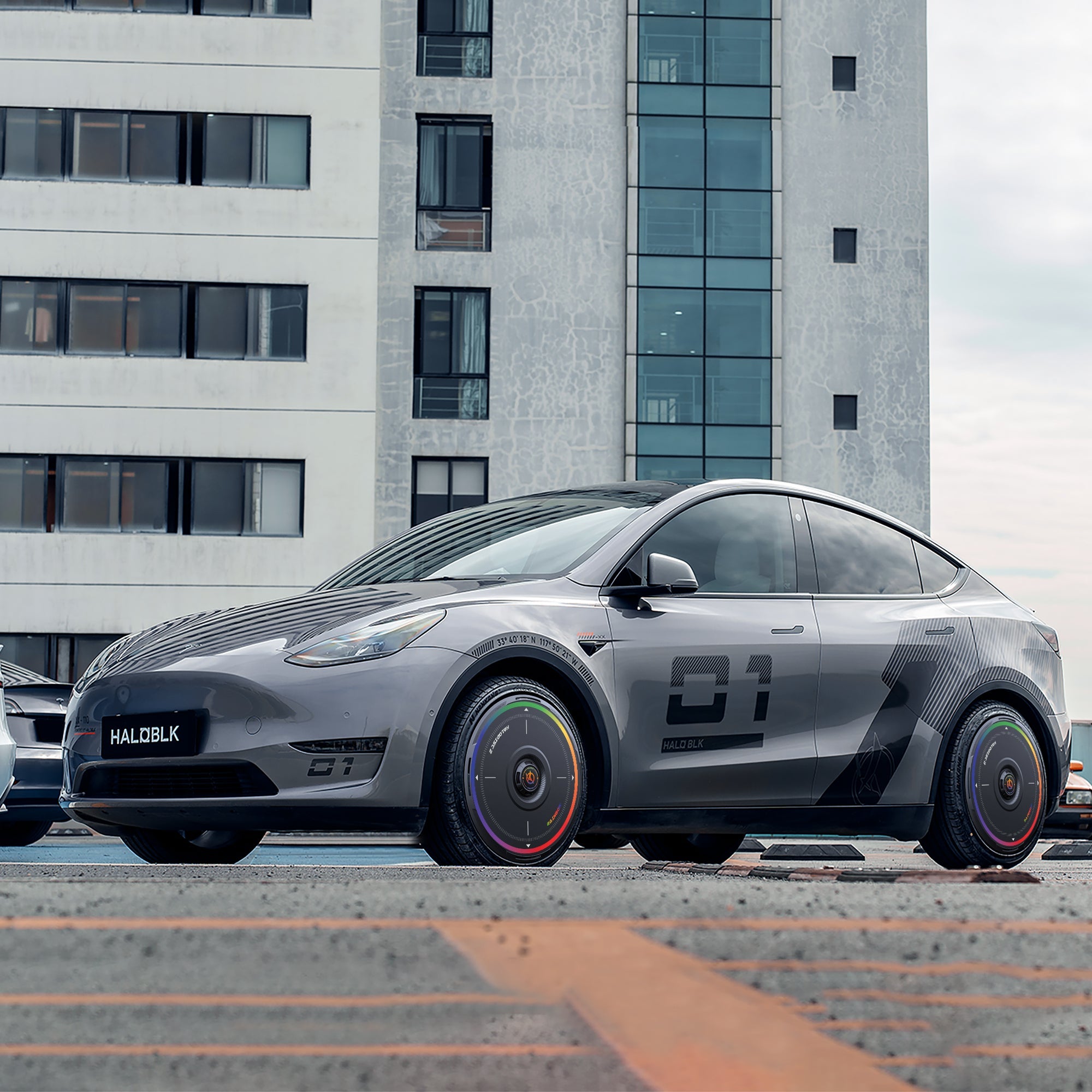 HALODISC 2 Wheel Covers for Tesla Model Y 21" Überturbine Wheels丨Rainbow Road - HALOBLK Store